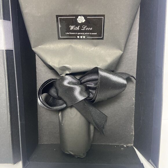 WOORI Gold-Plated Red Roses Leaves Bouquet In Black Gift Box Luxurious Elegant - Picture 3 of 7